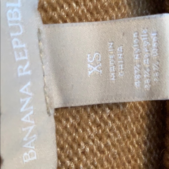 Banana republic cowl neck tunic in tan/gold. - Picture 6 of 8